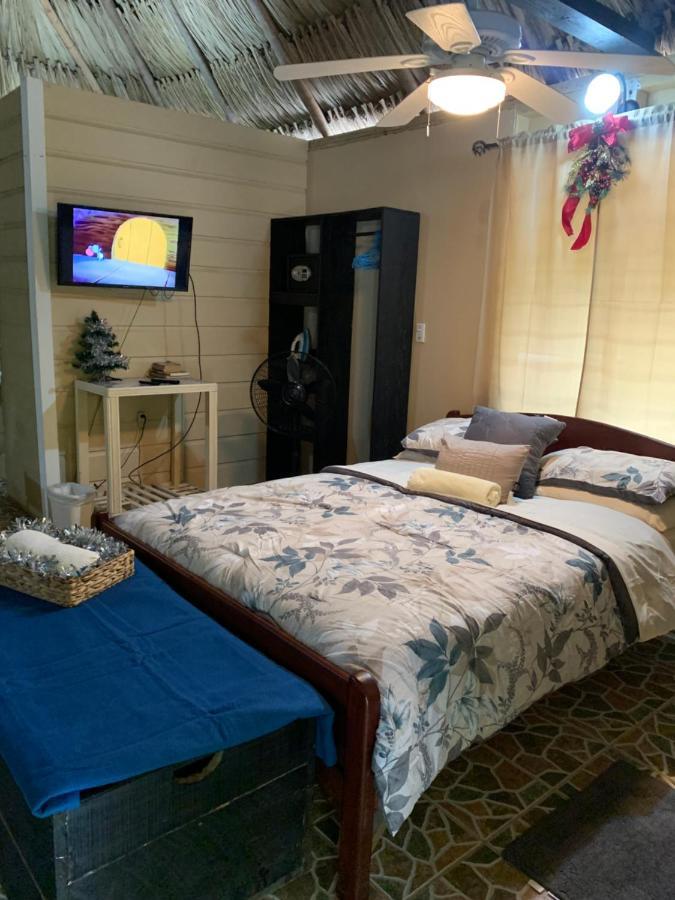 Heavens Gate Beach Bungalows Villa Placencia Esterno foto